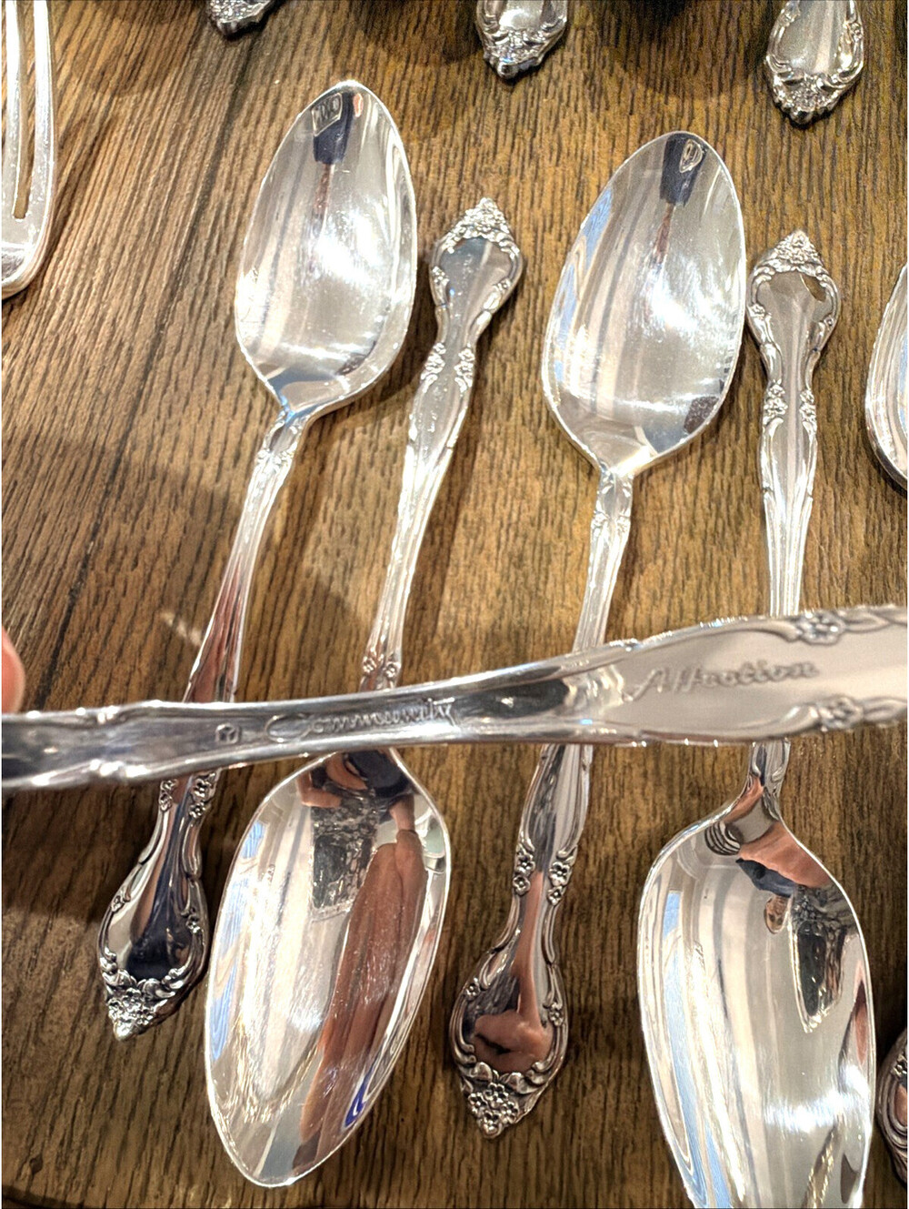 Oneida Community Silverplate Flatware Forks Knives Spoons 12 Servings 63 Pc - Picture 9 of 16